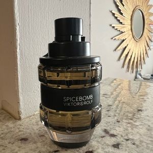 Viktor & Rolf SpiceBomb *only sprayed once*